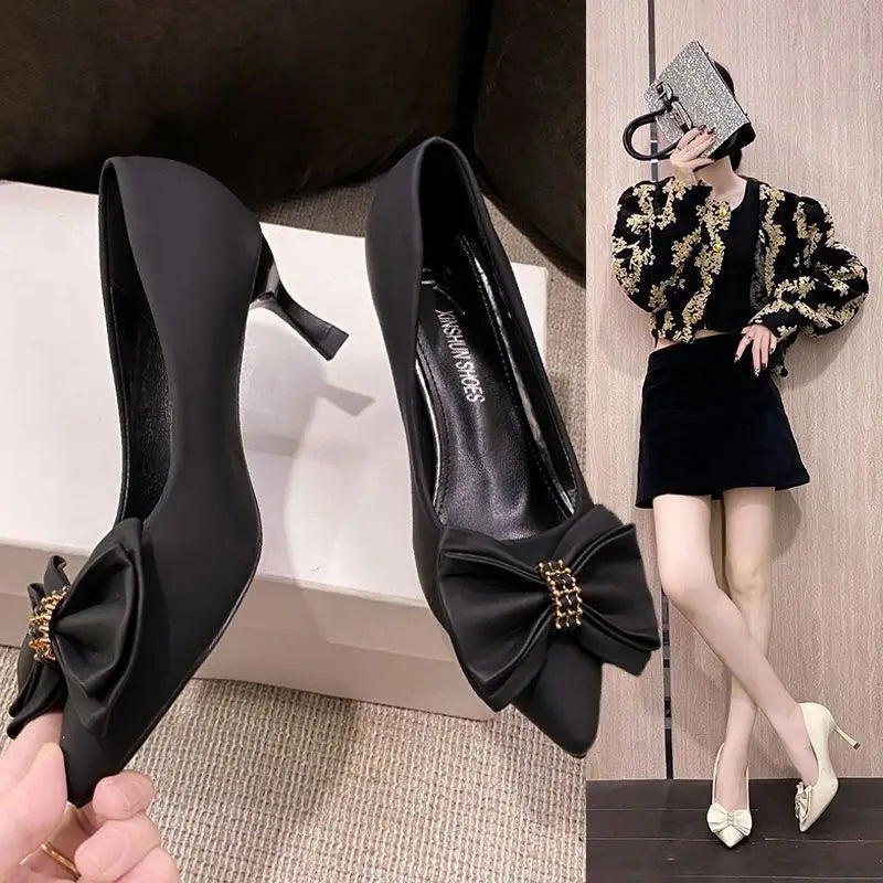 butterfly-knot pointed toe high heels