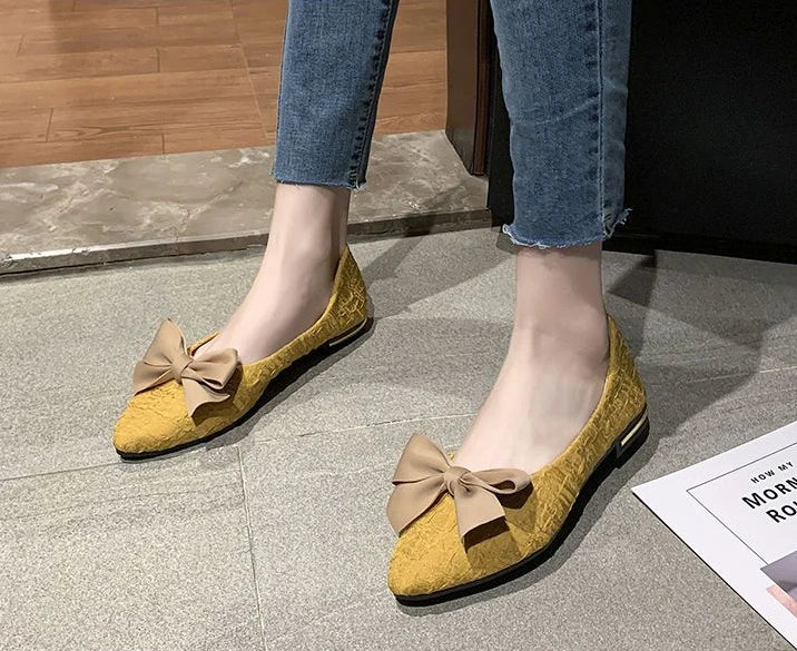 butterfly-knot pointed vulcanized shoes