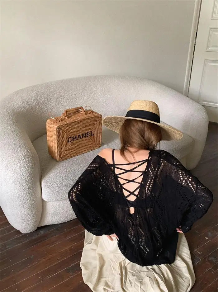 loose-fitting backless pullovers