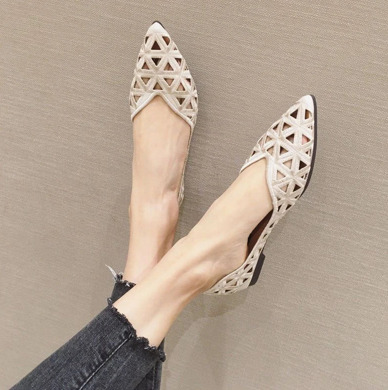 pointed toe flat shoes