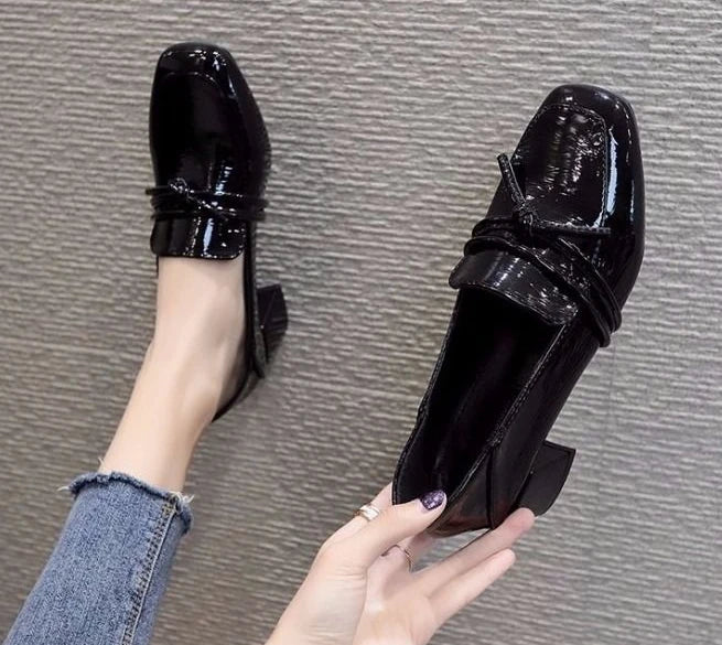 square toe medium heel loafers