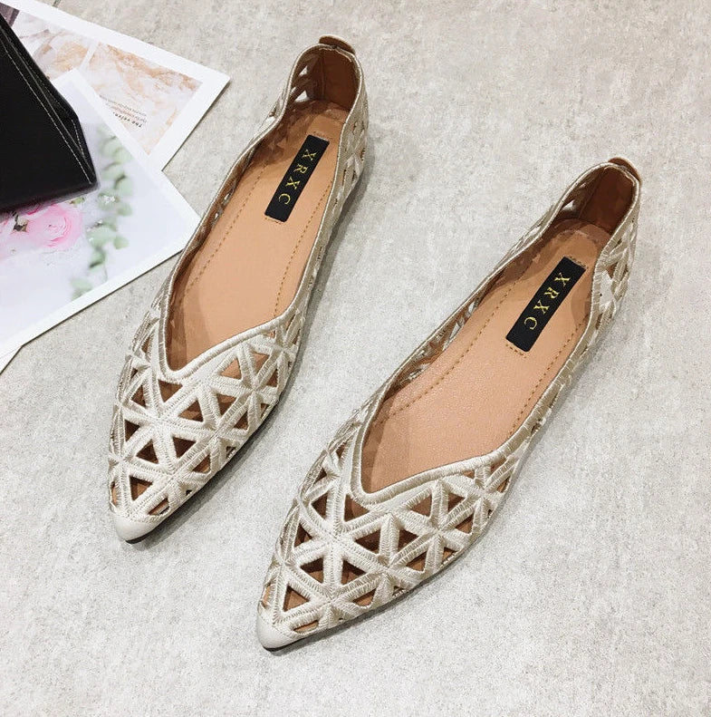 pointed toe flat shoes