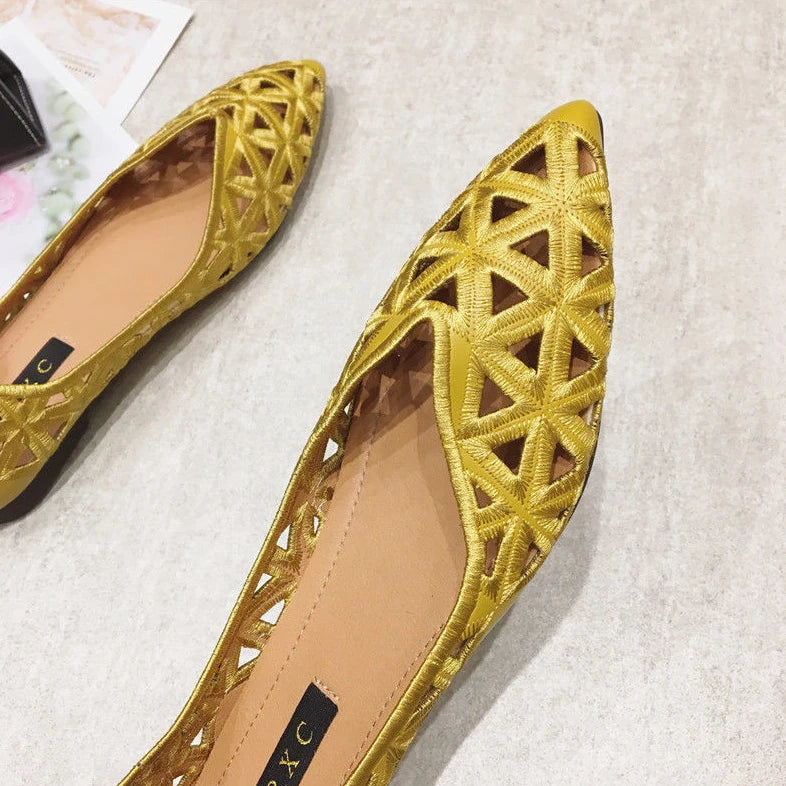 pointed toe flat shoes