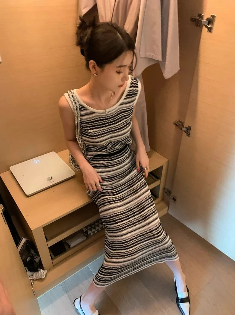 black white gray striped tank top + elastic waist long skirts