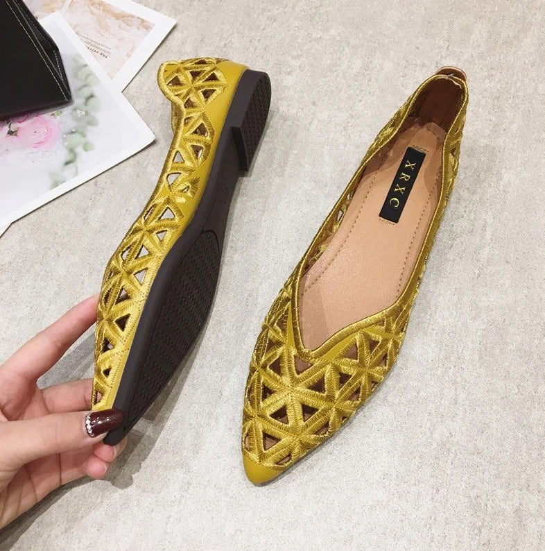 pointed toe flat shoes