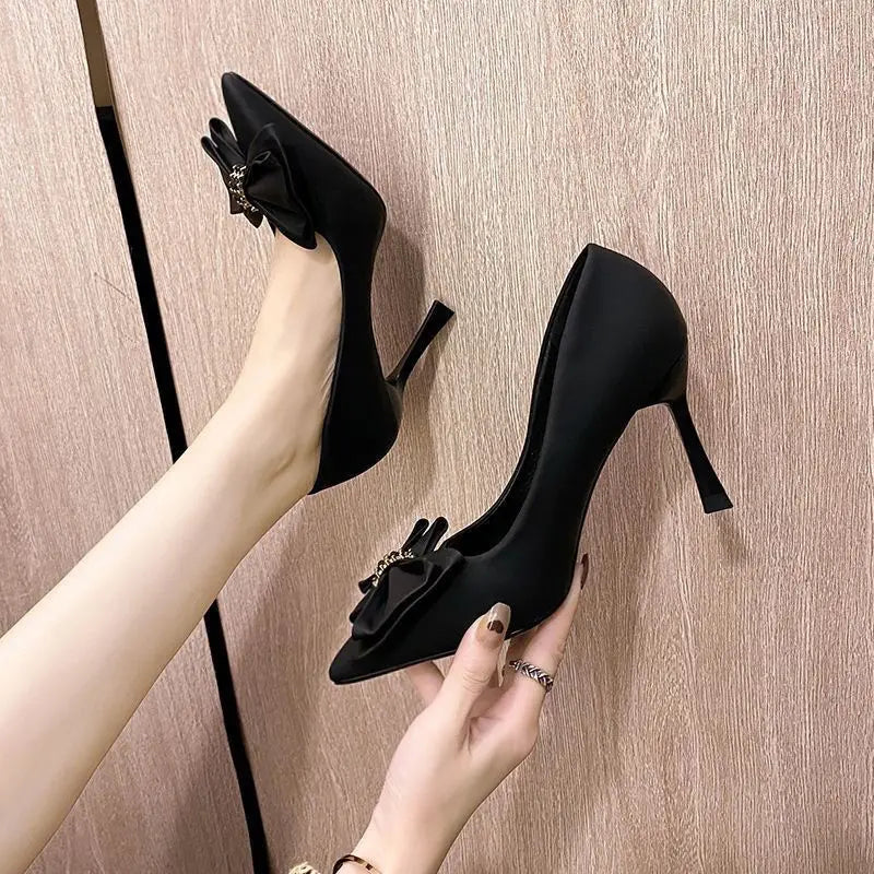 butterfly-knot pointed toe high heels