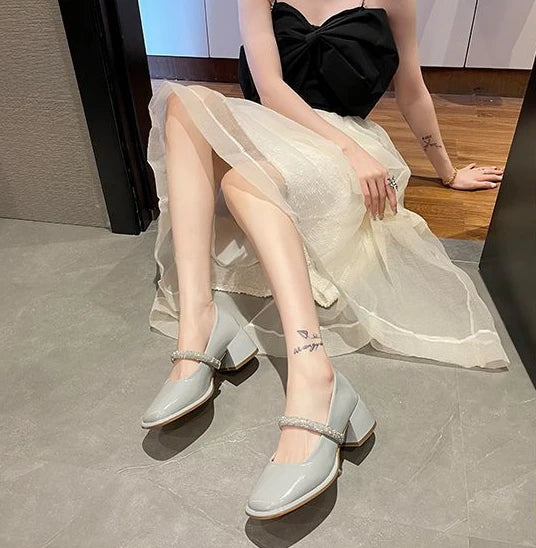 square toe leather casual medium heels