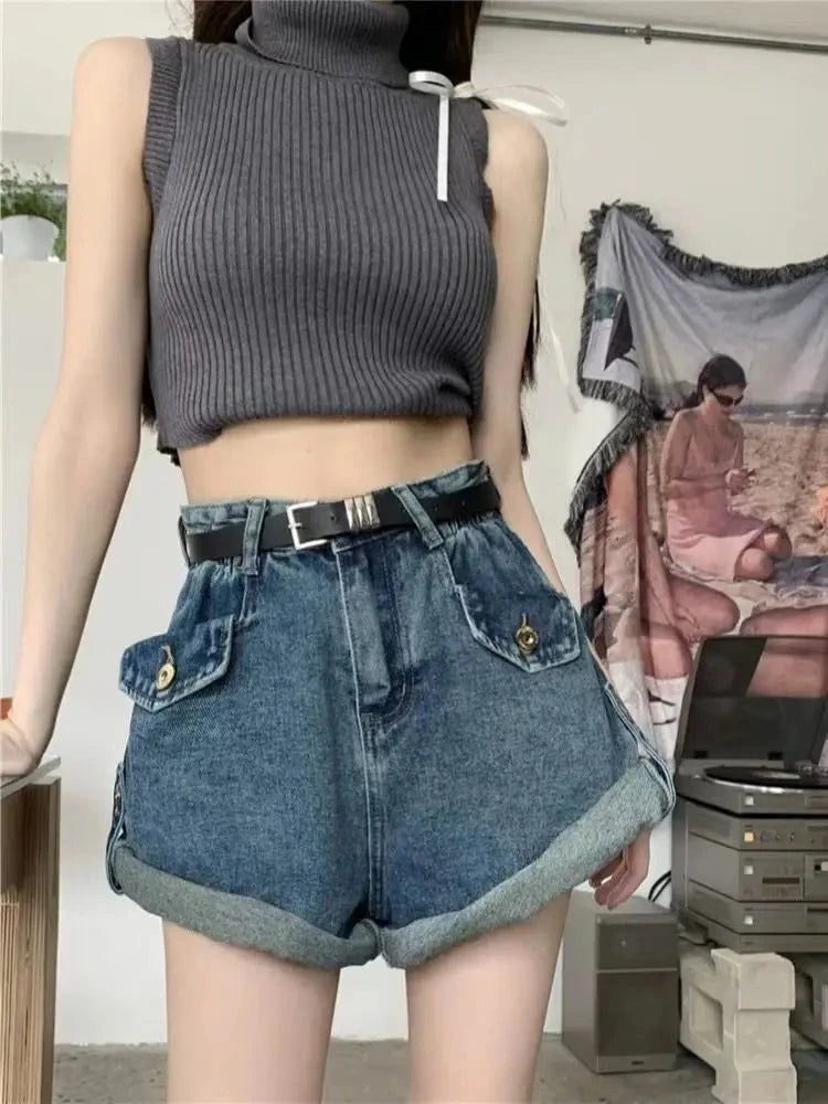 crimping denim shorts