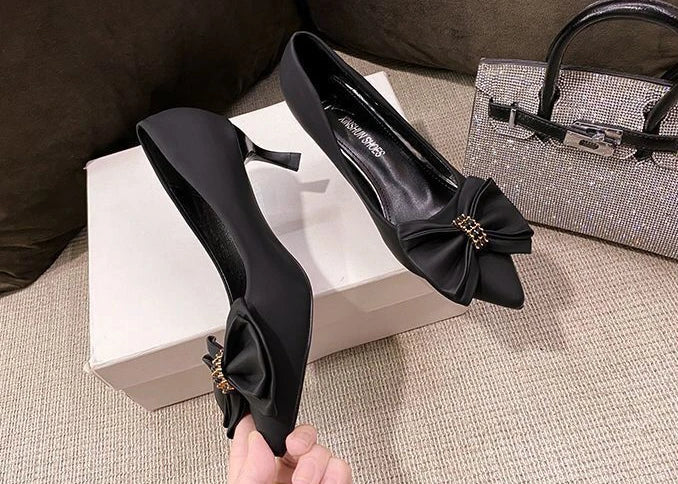 butterfly-knot pointed toe high heels