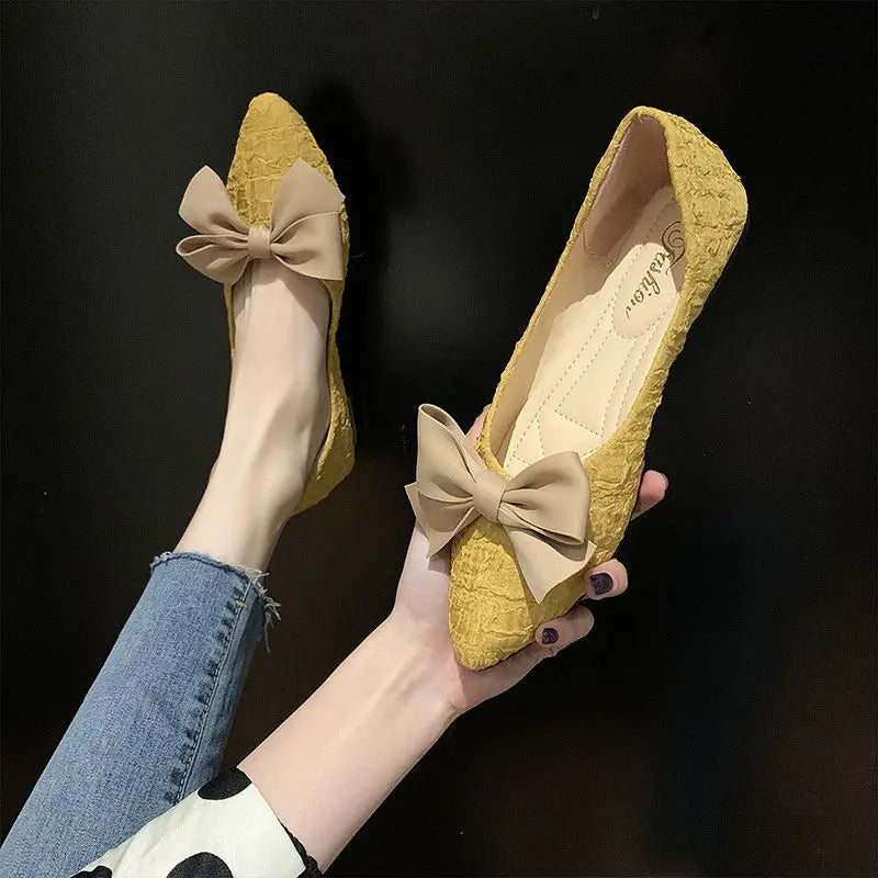 butterfly-knot pointed vulcanized shoes