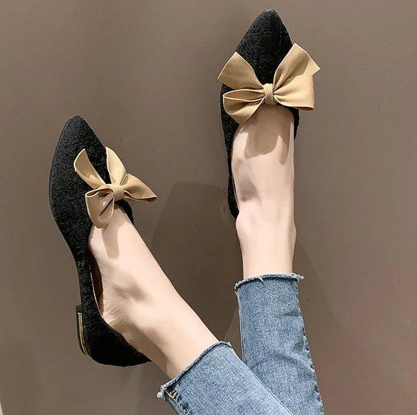 butterfly-knot pointed vulcanized shoes