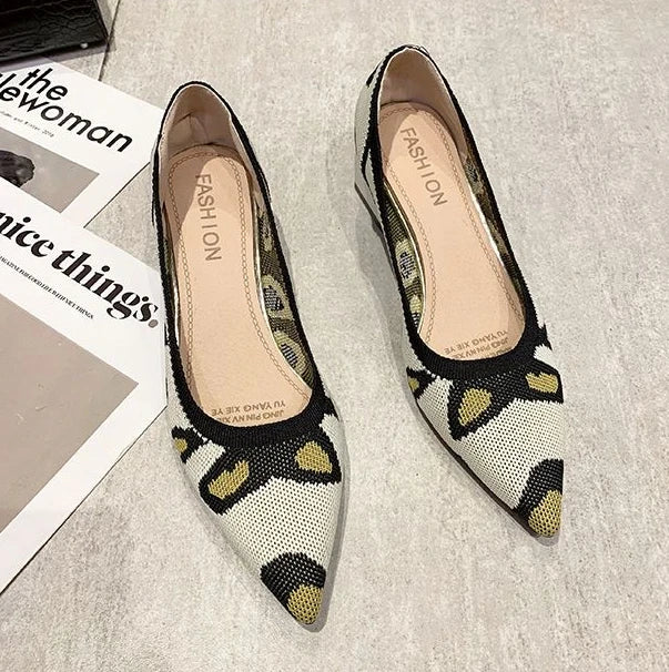 mesh pointed toe vulcanized shoes