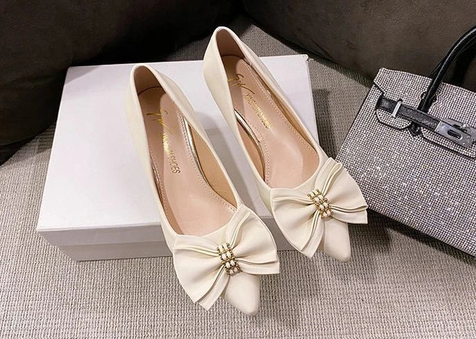 butterfly-knot pointed toe high heels