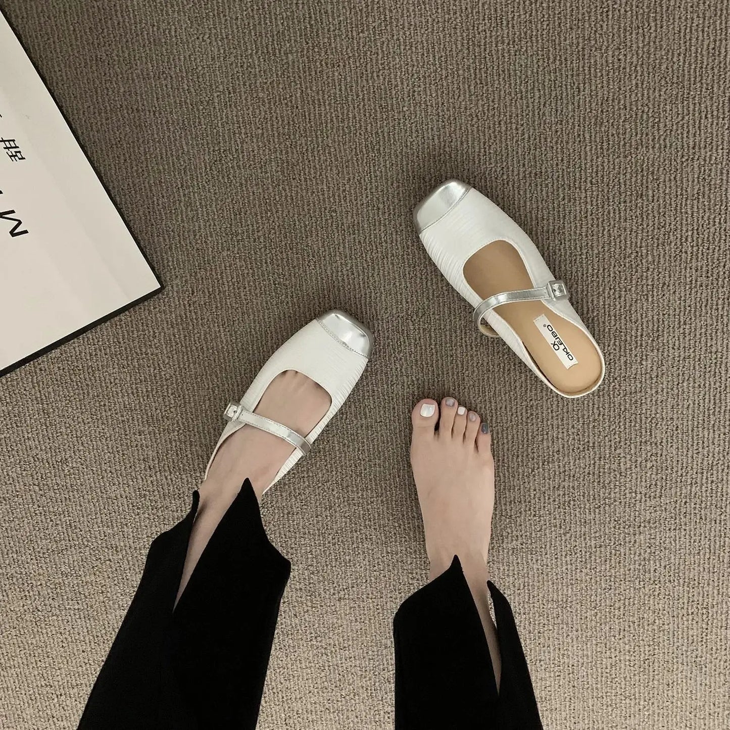 strap flat sandals