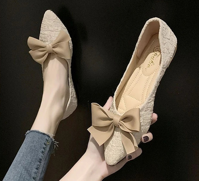 butterfly-knot pointed vulcanized shoes