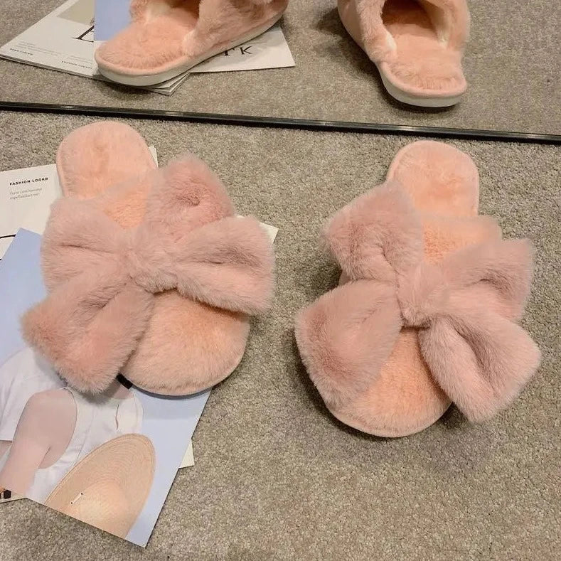 butterfly-knot design slippers