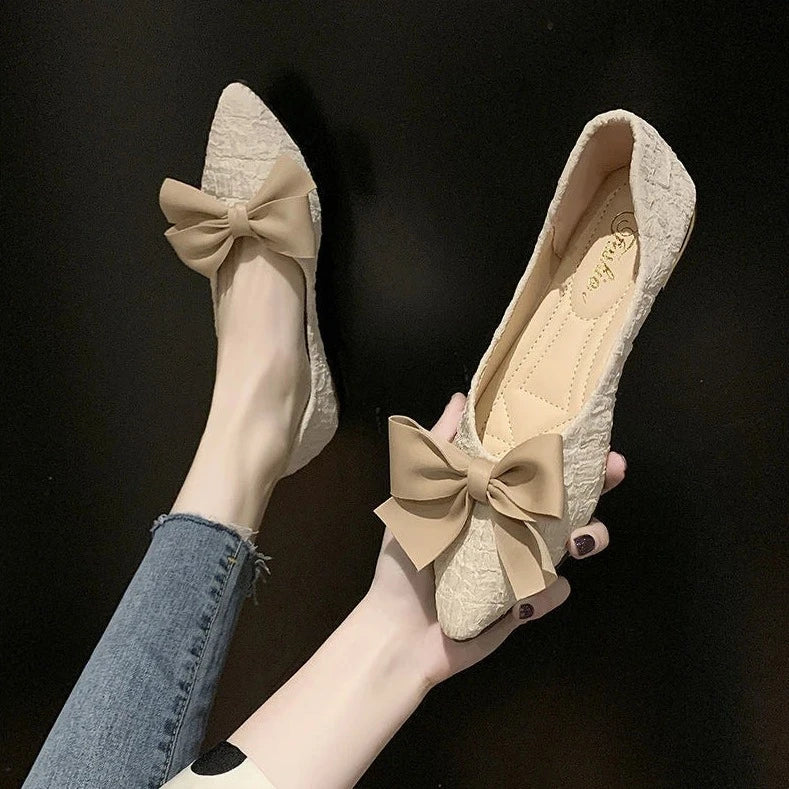 butterfly-knot pointed vulcanized shoes